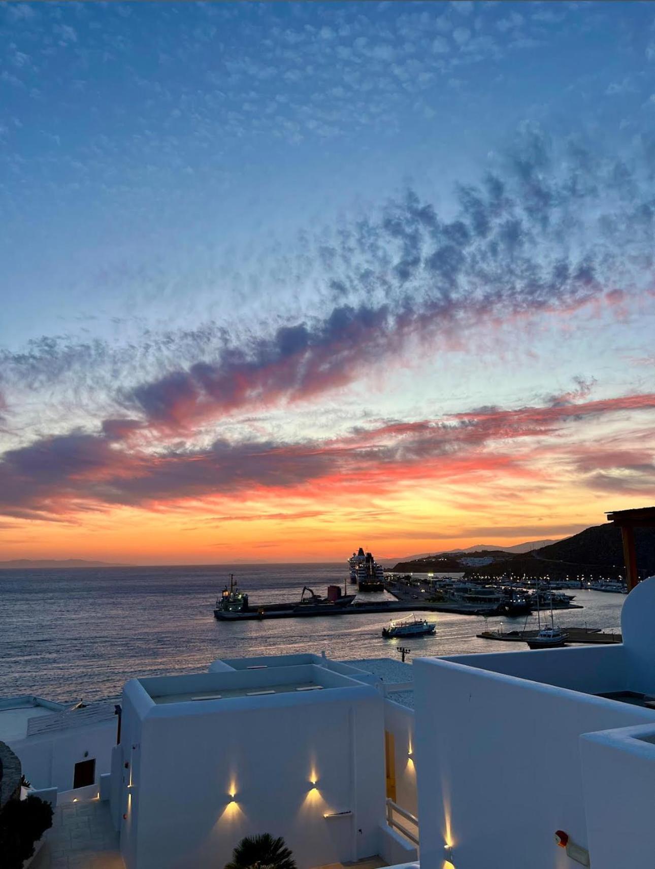 Avra Mykonos Hotell Tourlos Eksteriør bilde